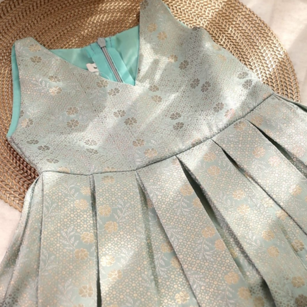 MORNING DEW BROCADE
