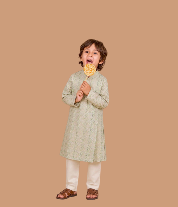 CHIKANKARI KURTA